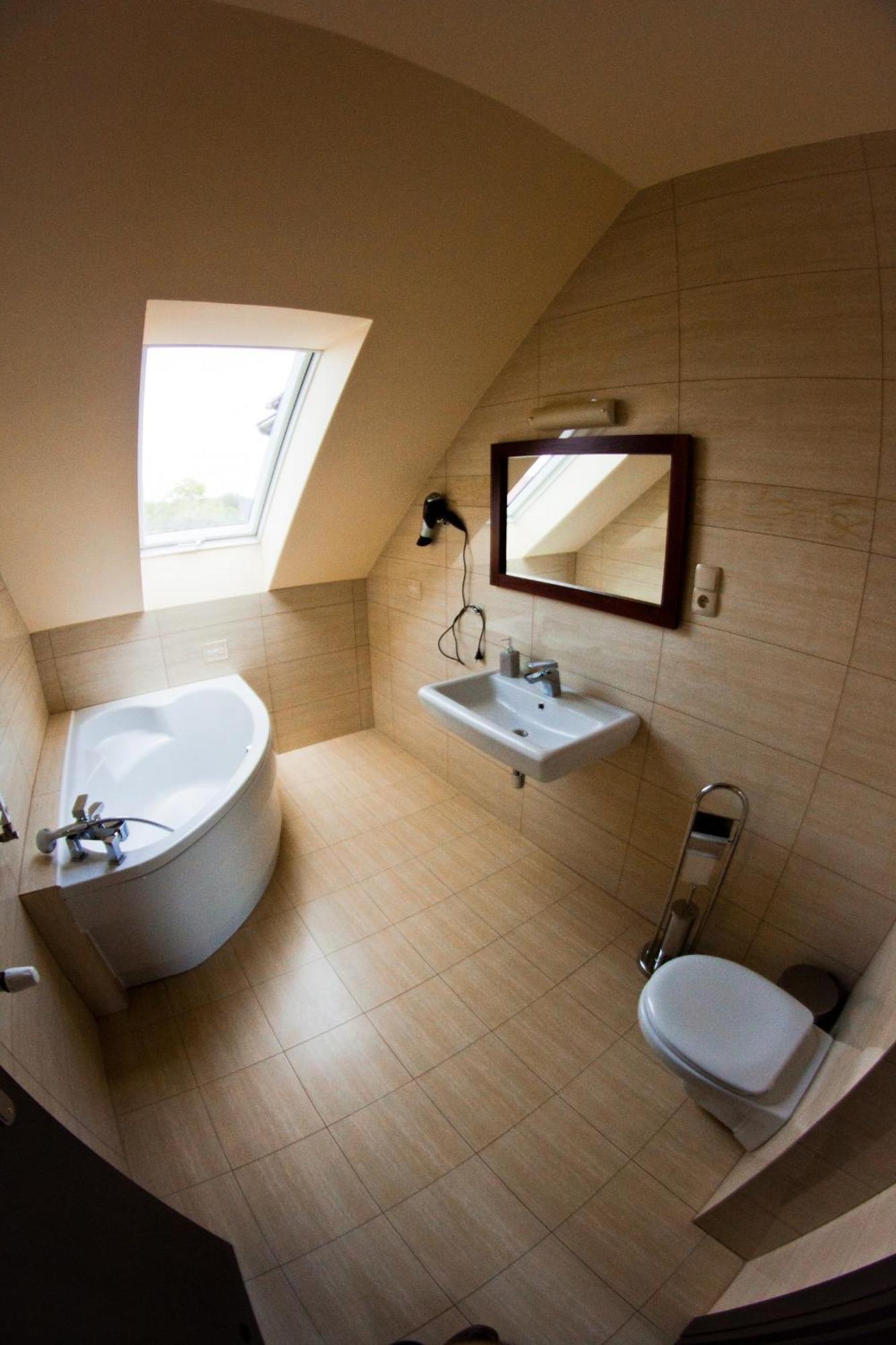 Dwa Bratanki Hotel Rzeszów Buitenkant foto