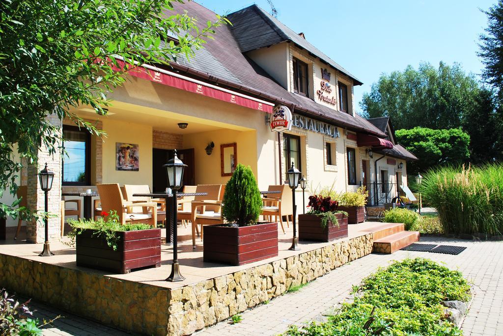 Dwa Bratanki Hotel Rzeszów Buitenkant foto