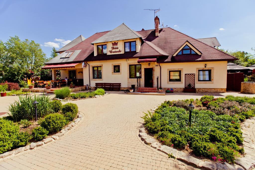 Dwa Bratanki Hotel Rzeszów Buitenkant foto